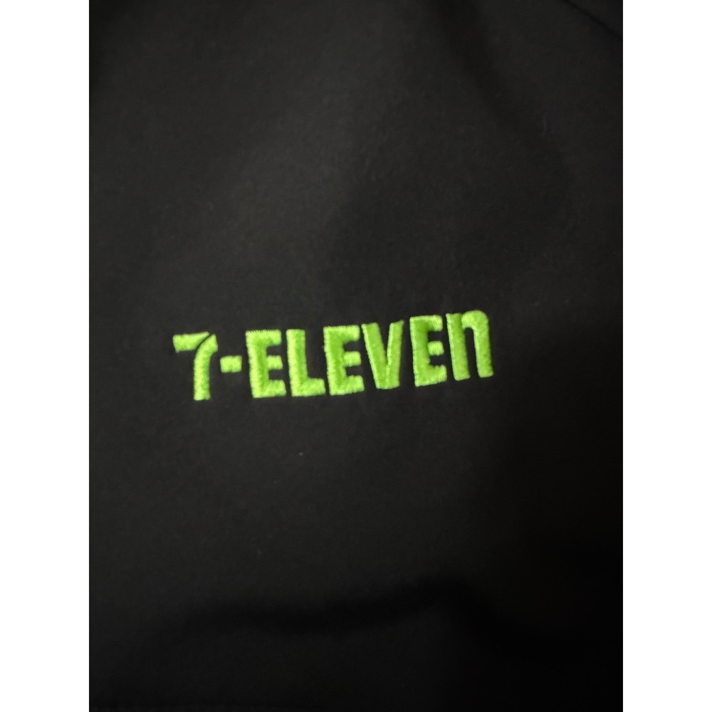 7-Eleven Jacket Apparel Mens Size Medium‎ Black Softshell Jacket Fleece Line - Picture 2 of 11
